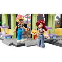 LEGO Friends Heartlake City Cafe 42618 Image #7