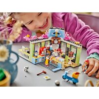 LEGO Friends Heartlake City Cafe 42618 Image #10