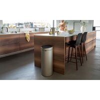 Brabantia Touch Bin New 30 л (шампань) Image #5