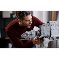 LEGO Star Wars 75313 AT-AT Image #14
