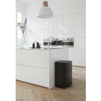 Brabantia Bo Pedal Bin 2 x 30 л (черный матовый) Image #16