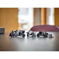 LEGO DC 76179 Бэтмен и Селина Кайл: погоня на мотоцикле Image #14