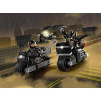LEGO DC 76179 Бэтмен и Селина Кайл: погоня на мотоцикле Image #12