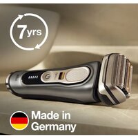 Braun Series 9 Pro 9425s Wet & Dry Image #8