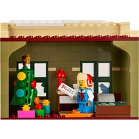 LEGO Icons 10308 Праздничная главная улица Image #5