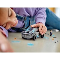 LEGO DC Super Heroes 76181 Бэтмобиль: погоня за Пингвином Image #8