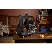 LEGO Icons 10365 Пираты Карибского моря: Черная жемчужина Image #20