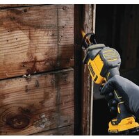 DeWalt DCS312N-XJ (без АКБ) Image #4