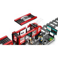 LEGO City 60423 Трамвай и станция в центре города Image #6