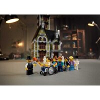 LEGO Creator 10273 Дом с привидениями Image #13