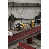 DeWalt DCG405P3 (с 3-мя АКБ, кейс) Image #4