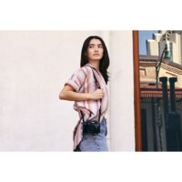 Canon EOS R10 RF-S 18-150mm F3.5-6.3 IS STM + адаптер крепления EF-EOS R Image #12